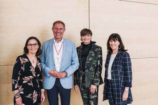  Gruppenfoto anlässlich des Pressegesprächs am 2. Sustainable
Tourism in Austria Summit (STiAS)