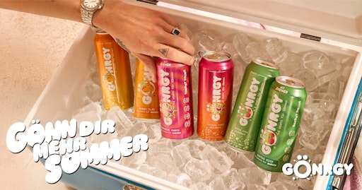 Die neuen Flavors starten ab dem 05.06. bei REWE, Kaufland und
EDEKA, ab 11.06. auch bei Globus, Famila und HIT!.
Tankstellenpartner wie Aral, Shell, Star und weitere Outlets folgen.
// Weiterer Text über ots und www.presseportal.de/nr/171013 / Die
Verwendung dieses Bildes für redaktionelle Zwecke ist unter
Beachtung aller mitgeteilten Nutzungsbedingungen zulässig und dann
auch honorarfrei. Veröffentlichung ausschließlich mit
Bildrechte-Hinweis.