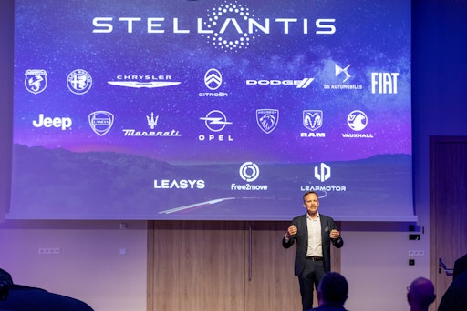 Vorschau Bild von Markus Wildeis, Managing Director Stellantis Austria, bei der
Pressekonferenz in Luberegg (NÖ)