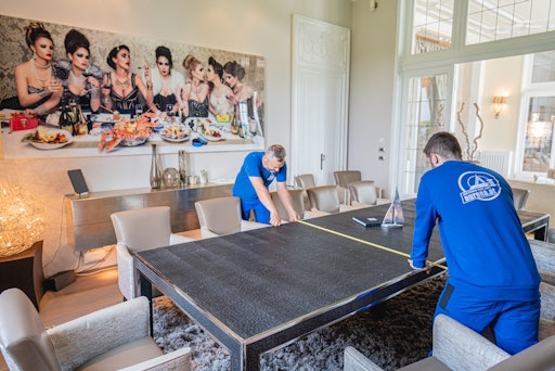 Vorschau Bild von Esstisch mit Platz für 12 Personen