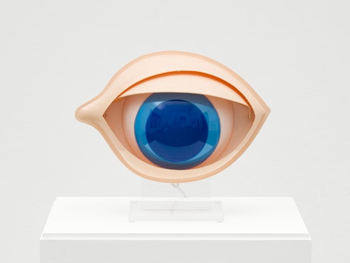  Nicola L., Blue Eye, 1969/1990, © Nicola L. Collection and
Archive. Courtesy Nicola L. Collection and Archive und Alison
Jacques, Foto: Michael Brzezinski