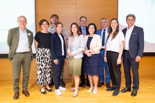 Vorschau Bild von Organisator:innen, Sponsor:innen und Ehrengäste