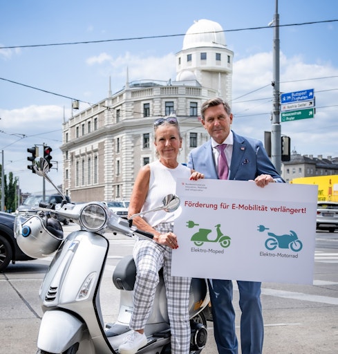  Mobilitätsminister Peter Hanke und Karin Munk, Generalsekretärin
der Arge 2Rad