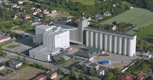 Vorschau Bild von Die erweiterte Mühle ist eine der größten und modernsten Mühlen
Polens.