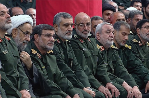 Zur ARTE-Sendung Irans heimliche Herrscher - Die
Revolutionsgarden (2/2) Macht und Manipulation Revolutionswächter
bei einer Rede des iranischen obersten Führers Ali Chamenei ©
Program33 Foto: ARTE F Honorarfreie Verwendung nur im Zusammenhang
mit genannter Sendung und bei folgender Nennung "Bild:
Sendeanstalt/Copyright". Andere Verwendungen nur nach vorheriger
Absprache: ARTE-Bildredaktion, Silke Wölk Tel.: +33 3 90 14 22 25,
E-Mail: bildredaktion@arte.tv // Weiterer Text über ots und
www.presseportal.de/nr/9021 / Die Verwendung dieses Bildes für
redaktionelle Zwecke ist unter Beachtung aller mitgeteilten
Nutzungsbedingungen zulässig und dann auch honorarfrei.
Veröffentlichung ausschließlich mit Bildrechte-Hinweis.