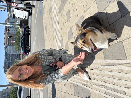 Vorschau Bild von FSts Ulrike Königsberger-Ludwig mit Hund