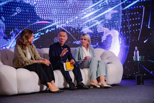 Vorschau Bild von Wie verändert KI die Arbeitswelt? Microsoft, Lenovo, IBM und
thyssenkrupp geben Einblicke in aktuelle Entwicklungen.