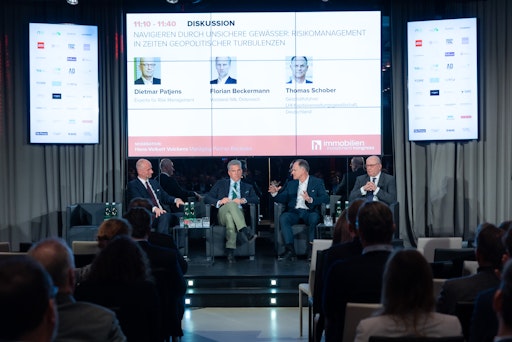  Auch 2025 bringt der 3. Immobilien Investment Kongress am 22.
Oktober im Palais Berg in Wien wieder führende Köpfe zusammen –
unter dem Motto: „Using Change as an Opportunity – Wandel als Chance
nutzen“.
