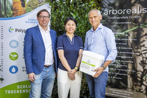 Vorschau Bild von von links nach rechts Geschäftsführer Green Legacy GmbH Antonio
de Vall, Geschäftsführerin Green Legacy GmbH Wei Ma, Geschäftsführer
Arborealis Handels GmbH Wilhelm Kollarits