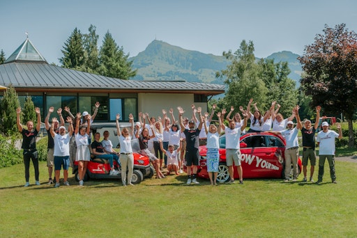  Das Team von Kitzbühel Tourismus freut sich über die
Auszeichnung.