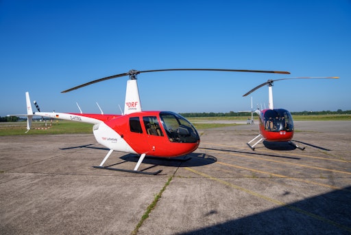 Vorschau Bild von Die Flugschülerinnen und Flugschüler der DRF Akademie trainieren
auf Hubschrauber des Typs Robinson R44 Raven II unter Anleitung
erfahrener Fluglehrer. // Weiterer Text über ots und
www.presseportal.de/nr/60539 / Die Verwendung dieses Bildes für
redaktionelle Zwecke ist unter Beachtung aller mitgeteilten
Nutzungsbedingungen zulässig und dann auch honorarfrei.
Veröffentlichung ausschließlich mit Bildrechte-Hinweis.