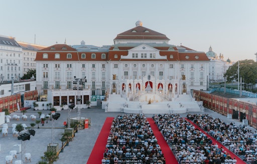 Grandiose premiere of the 2nd Viennese opera summer – Verdis La Traviata in the Opera Arena am Heumarkt