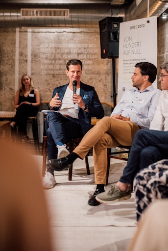 Podiumsdiskussion mit Expert:innen