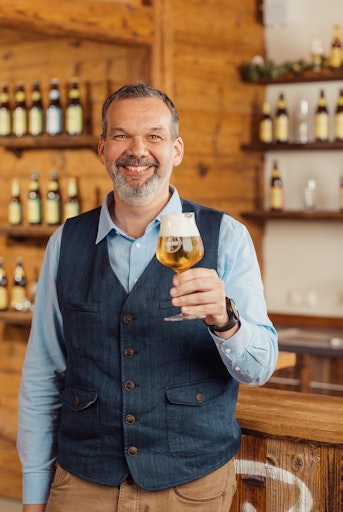  Niki Riegler, Eigentümer und Geschäftsführer der Privatbrauerei
Hirt