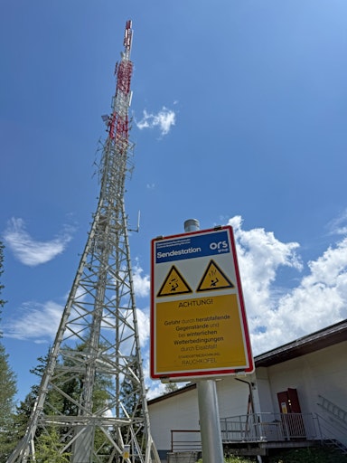 TV and radio for 65,000 people in Tyrol and Carinthia guaranteed – comprehensive modernization of the shipping cable car on Rauchkofel near Lienz