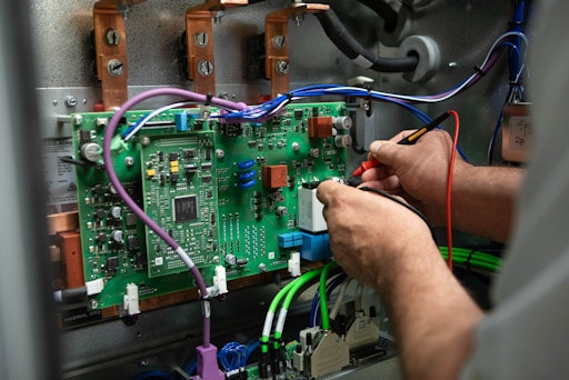  HEIDELBERG entwickelt und produziert innovative Steuerungs- und
Leistungselekt-ronik. Mit dieser Kerntechnologie will das
Unternehmen neue Geschäftsfelder, wie im Verteidigungssektor,
erschließen. +++ HEIDELBERG develops and produces innovative control
and power electronics. The company intends to use this core
technology to open up new business areas, such as the defense
sector. // Weiterer Text über ots und www.presseportal.de/nr/6678 /
Die Verwendung dieses Bildes für redaktionelle Zwecke ist unter
Beachtung aller mitgeteilten Nutzungsbedingungen zulässig und dann
auch honorarfrei. Veröffentlichung ausschließlich mit
Bildrechte-Hinweis.