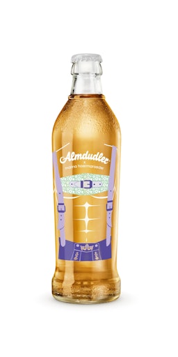 Vorschau Bild von Almdudler bringt mit Star-Designerin Marina Hoermanseder eine
offizielle „Oktoberfest Edition“ auf die Wiesn