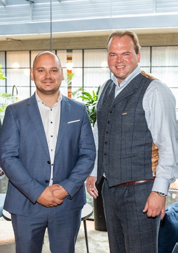 V.l.n.r.: Matthias Damberger, Head of E-Mobility ORLEN Austria
und Hauke Hinrichs, CEO SMATRICS