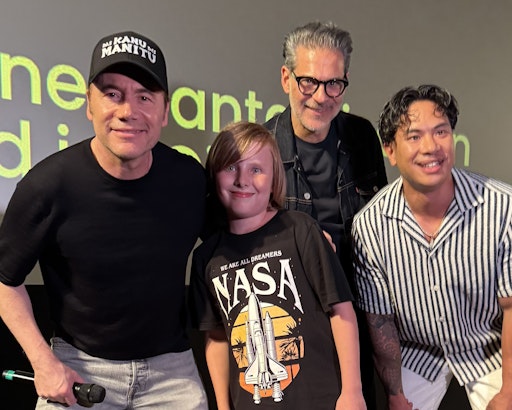  1 Mio. Kinogäste für DAS KANU DES MANITU: Im neuen Cinestar/IMAX
Leipzig durften Bully, Rick Kavanian und Tutty Tran Gustav, den
millionsten Besucher, begrüßen. // Weiterer Text über ots und
www.presseportal.de/nr/12946 / Die Verwendung dieses Bildes für
redaktionelle Zwecke ist unter Beachtung aller mitgeteilten
Nutzungsbedingungen zulässig und dann auch honorarfrei.
Veröffentlichung ausschließlich mit Bildrechte-Hinweis.