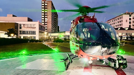 Grenzenlose Hilfe aus der Luft: Christoph Europa 5 fliegt jetzt
auch nachts lebensrettende Einsätze in Dänemark. // Weiterer Text
über ots und www.presseportal.de/nr/60539 / Die Verwendung dieses
Bildes für redaktionelle Zwecke ist unter Beachtung aller
mitgeteilten Nutzungsbedingungen zulässig und dann auch honorarfrei.
Veröffentlichung ausschließlich mit Bildrechte-Hinweis.