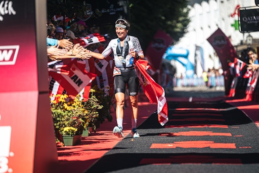Lokalmatadorin Lisa Perterer bringt die Fans mit Platz 2 zum
Jubeln