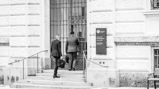 Verkehrsunfall in Braunau? Rechtsanwalt Eggelsberg – Wanderer
Rechtsanwalts KG unterstützt bei Schadenersatz, Schmerzengeld,
Schadensregulierung und allen Ansprüchen nach einem Unfall.