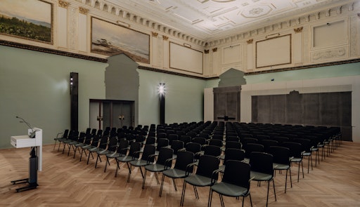 Panoramaaufnahme des Vortragsaales im NHM Wien