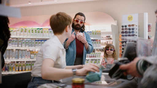 dm immergünstig TV-Spot: Immer mehr Kunden achten auf ein gutes
Preis-Leistungs-Verhältnis – dm greift das humorvoll im neuen
TV-Spot auf.