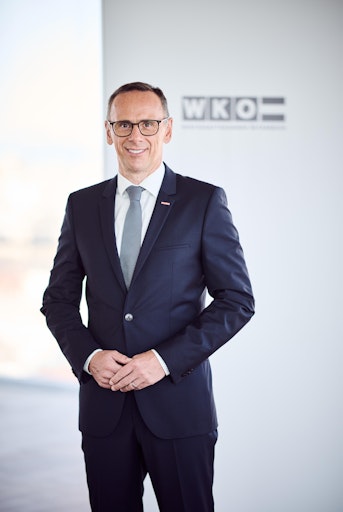 Vorschau Bild von „Eine zukunftsfähige und wettbewerbsfähige Energiepolitik
erfordert Offenheit für neue Technologien.“