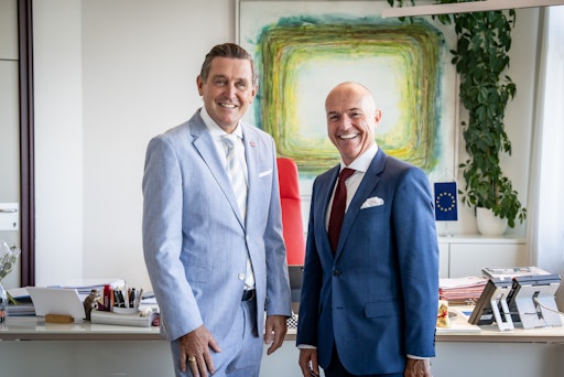  Mobilitätsminister Peter Hanke und Sonderberater Gerald Klug