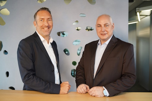 Green expandiert nach Europa und gründet die Green Datacenter
Germany GmbH. Bildlegende (v.l.n.r.): Heiko Siats, Managing Director
Green Datacenter Germany GmbH und Roger Süess, CEO Green Group AG //
Weiterer Text über ots und www.presseportal.ch/de/nr/100082222 / Die
Verwendung dieses Bildes für redaktionelle Zwecke ist unter
Beachtung aller mitgeteilten Nutzungsbedingungen zulässig und dann
auch honorarfrei. Veröffentlichung ausschließlich mit
Bildrechte-Hinweis.