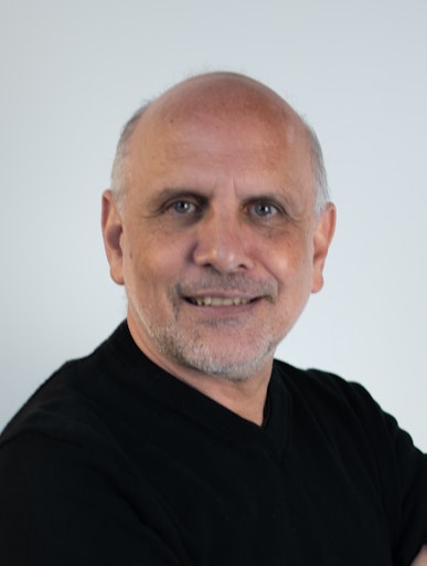 Vorschau Bild von Bild 02: DI Dr. Mustafa Radi, CEO der finAngel Enterprises gmbh ©
Alena Radi / finAngel Enterprises gmbH