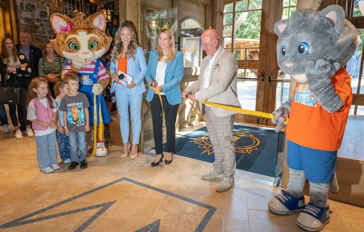 Vorschau Bild von Zeremonie zur offiziellen Eröffnung des Restaurants