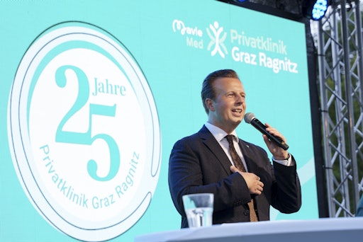 Vorschau Bild von Landesrat Dr. Karlheinz Kornhäusl wünschte der Klinik alles Gute
zum Jubiläum.