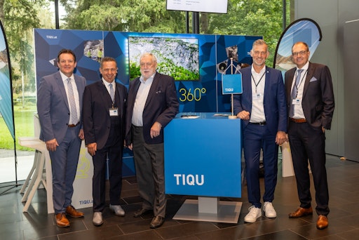 Umweltlandesrat René Zumtobel, TIQU-Geschäftsführer Dietmar
Thomaseth, Ex-EU-Kommissar Franz Fischler, IV-Vizepräsident Simon
Meinschad und TIWAG-Vorstandsdirektor Alexander Speckle diskutierten
bei den 1. Interalpinen Ressourcen-, Energie- und Bautagen über die
Herausforderungen der Energieversorgung im Alpenraum.