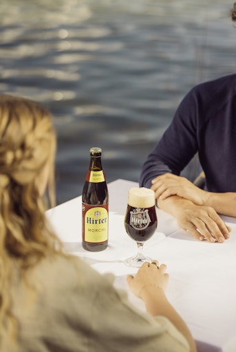 Hirter Morchl Moodfoto. Ausgezeichnet mit "Austria Gold" und
"Austria Country Winner" beim World Beer Awards 2025 .