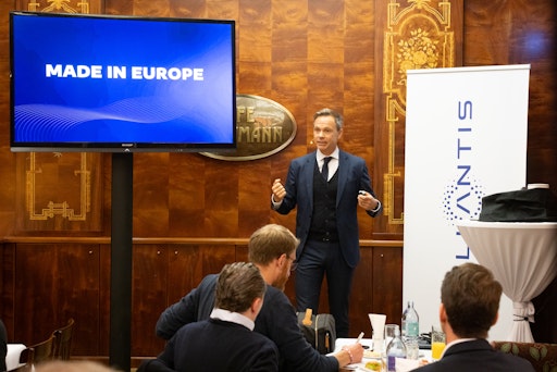 Markus Wildeis, Managing Director Stellantis Austria bei der
Pressekonferenz zum Thema "Elektromobilität im Wandel?"