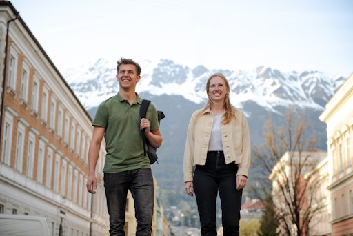 Mehrwert für den Standort: 68% der MCI-Absolvent:innen arbeiten
in Österreich, 49% davon in Tirol ©MCI/Staffler