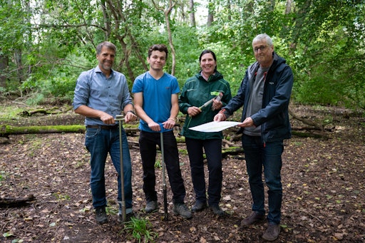 Vorschau Bild von Das Projektteam bei der Probensammlung // Weiterer Text über ots
und www.presseportal.de/nr/177283 / Die Verwendung dieses Bildes für
redaktionelle Zwecke ist unter Beachtung aller mitgeteilten
Nutzungsbedingungen zulässig und dann auch honorarfrei.
Veröffentlichung ausschließlich mit Bildrechte-Hinweis.