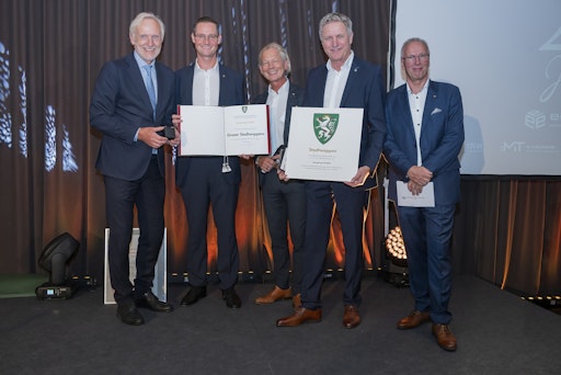 Von links nach rechts: Stadtrat Dr. Günther Riegler_
Gesellschafter Stefan Düss_ Eigentümer, Manfred Brandner_CEO &
Gesellschafter, Walter Khom und Wolfgang Schaffer- Gesellschafter
der eee group GmbH.