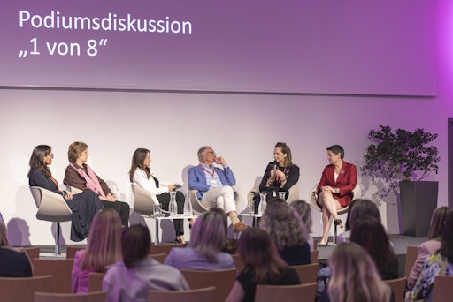 Vorschau Bild von Podiumsdiskussion im Rahmen des Aktionstages für Brustgesundheit
in der Siemens City