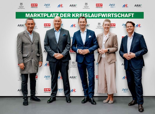 v.l.n.r.: Abteilungsleiter MA48 Josef Thon, ARA Vorstand Thomas
Eck, ARA Vorstandssprecher Harald Hauke, kaufm. Direktorin des ORF
Eva Schindlauer und Stadtrat für Klima, Umwelt, Demokratie und
Personal Jürgen Czernohorszky