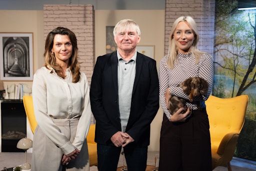 v. l. n. r. moment.at-Leiterin Barbara Blaha,
OKTO-Geschäftsführer Christian Jungwirth, OKTO-Moderatorin Katharina
Obermayer
