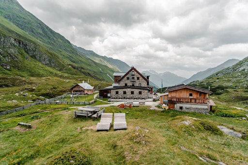 Franz-Senn-Hütte (ÖAV) auf 2.147 m, Stubaier Alpen, Tirol.