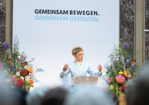 Ingrid Korosec ist beim Bundesseniorentag am 2. Oktober 2025 mit
93,4 Prozent als Präsidentin wiedergewählt worden.