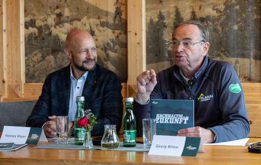 Vorschau Bild von Hannes Royer (Gründer Land schafft Leben), Dir. Georg Bliem
(Geschäftsführer Planai-Hochwurzen-Bahnen) © Harald Steiner