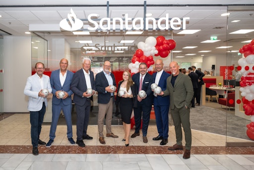 Feierliche Santander-Filialeröffnung am 7. Oktober 2025 in der
Lugner City