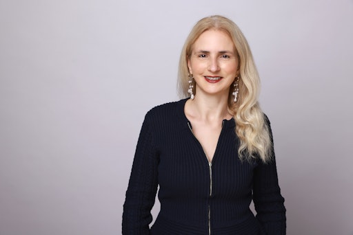 Ayse Mese, Geschäftsführerin der Hamburg JDB Holding und DUP
Media GmbH, wurde am 15. Oktober 2025 auf der 16. Ordentlichen
Mitgliederversammlung der Türkisch-Deutschen Industrie- und
Handelskammer (TD-IHK) erstmals in den Vorstand gewählt // Weiterer
Text über ots und www.presseportal.de/nr/153584 / Die Verwendung
dieses Bildes für redaktionelle Zwecke ist unter Beachtung aller
mitgeteilten Nutzungsbedingungen zulässig und dann auch honorarfrei.
Veröffentlichung ausschließlich mit Bildrechte-Hinweis.