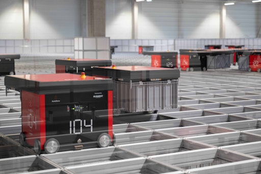  Die AutoStore-Technologie wird im Gurkerl-Lager erstmals zur
Sortierung der fertigen Bestellungen nach Routen eingesetzt