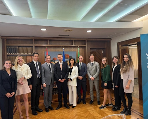 Vorschau Bild von Österreich und Italien stärken Zusammenarbeit der Notariate für
KMUs bei der bilaterale Fachveranstaltung „Enabling SME growth:
Entbürokratisierung und die strategische Rolle des Notariats" in
Rom.